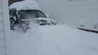 Acura MDX in snow
