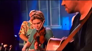 Alison Krauss And Suzanne Cox ⇢ Backstage/Rehearsal