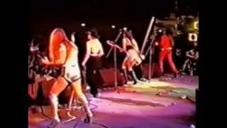 Runaways - Japan (1977 - Full Concert HD)(DHV 2011)