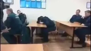 Заснул на занятии. Препод научил (розыгрыш) Fell asleep in class. The teacher had taught