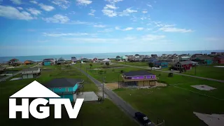 A Texas Getaway with a View | Beachfront Bargain Hunt | HGTV