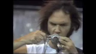 neil young helpless  live aid 85 another one that didn't make the dvd