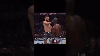 Bobby Green Eats a Loud Body Kick from Rafael Fiziev