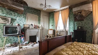 Exploring the Untouched Abandoned 1800's Farmhouse FULL of Antiques