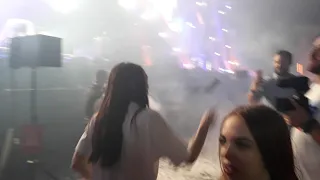 Steve Aoki, baie de mulțime la Neversea 2019