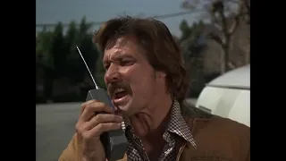 William Smith en la serie "Los hombres de Harrelson" 2x05 "Bomba de relojeria" en 1975.
