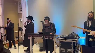 Avrumi Cohn And Mordchai Volvy Laundu Performing ,Ma Ashiv Lashem AT A Wedding