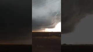 Listen to the roar of the inflow getting pulled into this storm #fyp #short #storm #texas