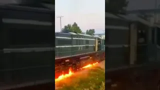 REAL UNSTOPPABLE:TRAIN DO YOU KNOW WHAT HAPPEN WHEN LOCOMOTIVE WHEEL STUCK AND RUNNING IN SAME PLACE