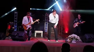 Сергей Челобанов - "Невеста". Слова и музыка С.Челобанова (Live video)