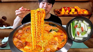 sub) 집에서 만든 부대찌개, 동치미, 계란말이, 김치 먹방 리얼사운드 #mukbang #asmr #cheese #sausage #kimchi