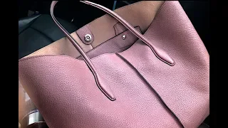 ASMR What's in My Bag? | Rummaging through TOD'S Joy Tote bag/purse | NO TALKING