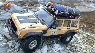 1/10 RC Car : Axial SCX10 II | Jeep Cherokee | Ice Off-loads in the Valley #27