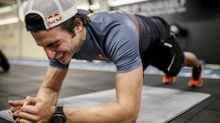 This is how I work out for the new F1 2017 - Carlos Sainz