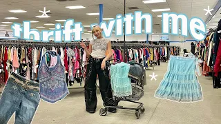 THRIFT WITH ME // thrifting for *MYSTERY BUNDLES* based on depop likes!!!