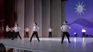 "Танец юных моряков" ( "Dance of the young sailors")