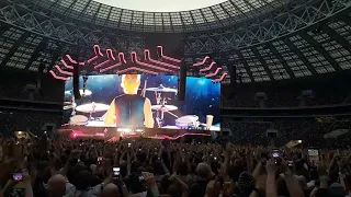 Muse. Live in Moscow 2019. Plug in baby. Отрывок