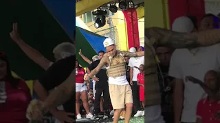 mc cabelinho zoando mandando passinho em show🔥💥