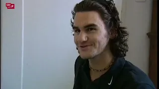 Roger Federer checking ATP rankings in 2000