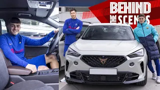 BARÇA PLAYERS receive, play and pose with their new CUPRA cars 🚗⚽😎