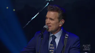 Chris Isaak "I Can't Stop Loving You" | ACL Hall of Fame New Year's Special 2018