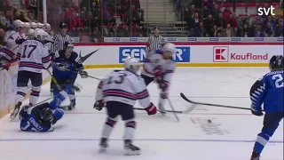 USA vs Finland U20 WJC | Beecher gives Erholtz a very ugly tackle into the rim