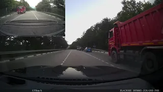 Driver dont look at mirrors