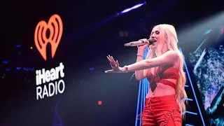 Ava Max - Weapons (Live at the Jingle Ball 2022, Chicago)