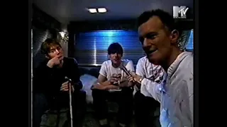 Blur talk to Ray Cokes backstage at the EMA's on MTV 1995