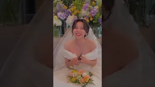 jiwoo's wedding❤.....best unnie💜