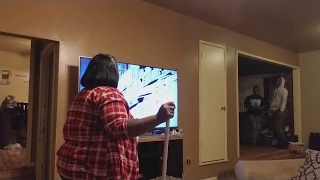 Epic broken TV prank on mom😱😱🤣(MUST WATCH!!!! )