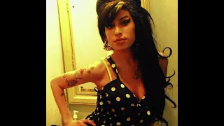 Amy Winehouse - Stronger Than Me - LIVE