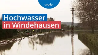 Hochwasser-Alarm: Feuerwehr pumpt erste Keller in Windehausen leer | MDR THÜRINGEN JOURNAL | MDR
