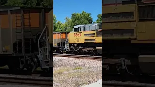 UP TRAIN GOES THRU CROSSING WITH A LOAD OF COAL! #trains #railway #unionpacific