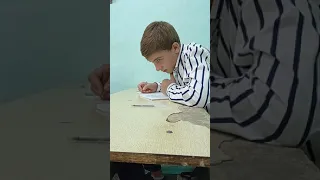 вот как один пацан сидит абëбаный солью😂😂