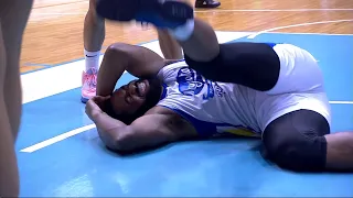 Mike Harris falls hard after a foul | PBA Governors' Cup 2021