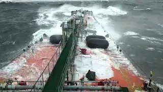 Шторм. Балтийское море. 02.01.2019г. Ship in storm. Baltic Sea.