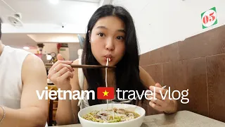 Visiting Vietnam 🇻🇳 | eating so much street food, nightlife & things to do in ho chi minh city