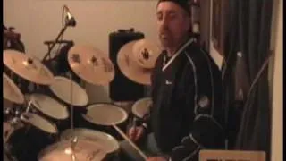 Beginner Drum Lesson 1, your first beat