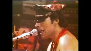 Queen - Live at Hammersmith | We Are The Champions (December 26th, 1979)