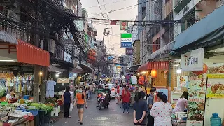 [4K] Walk around Bangkok's Famous Street Food Market (Petchaburi Soi 5)