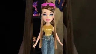 Unboxing Bratz Series 3 Dana!