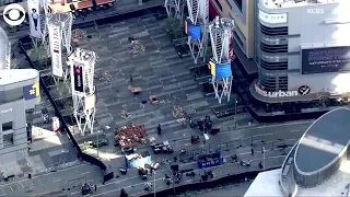 Staples Center removes public’s massive Kobe Bryant memorial