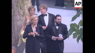 FRANCE: CANNES FILM FESTIVAL: STARS SUPPORT AIDS CHARITY