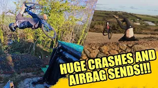 HUGE CRASH AT POLDICE AND DH BIKE TRICKS ON THE AIRBAG!!!