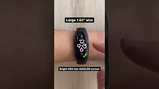 This is the new Xiaomi Smart Band 7 (it’s awesome!)