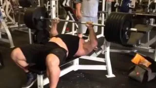 Eddie Hall 265KG / 584LBS Bench RAW