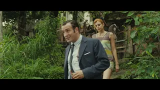 OSS 117 - Une dictature c'est quand les gens sont communistes.