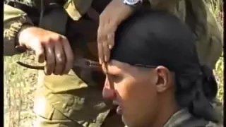 У русского солдата застряла пуля во лбу! A Russian soldier splinter in his forehead!!!