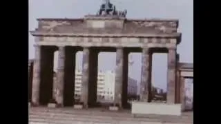 1969.Западный Берлин,вид на ГДР - через Стену.